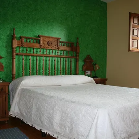 Hoyas I Y Ii Holiday home Tolbanos de Arriba